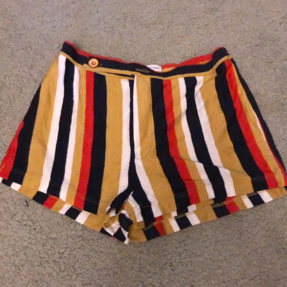 Knot high waisted shorts